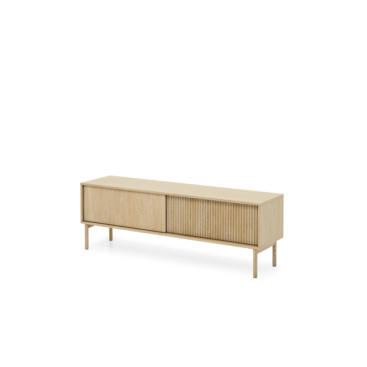 Viola TV-bord til fjernsyn 154x52 i japandi-stil – set fra en vinkel | Pillovely