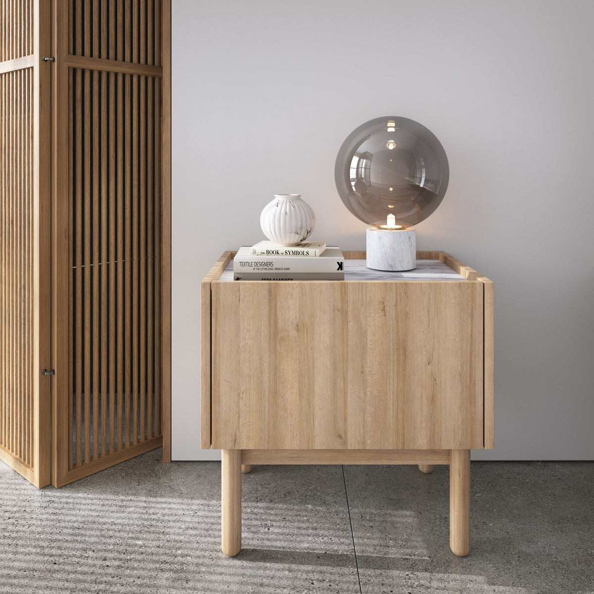 Natbord 50 x 48 cm med rummelig opbevaringsplads i boho-stil | Anawa