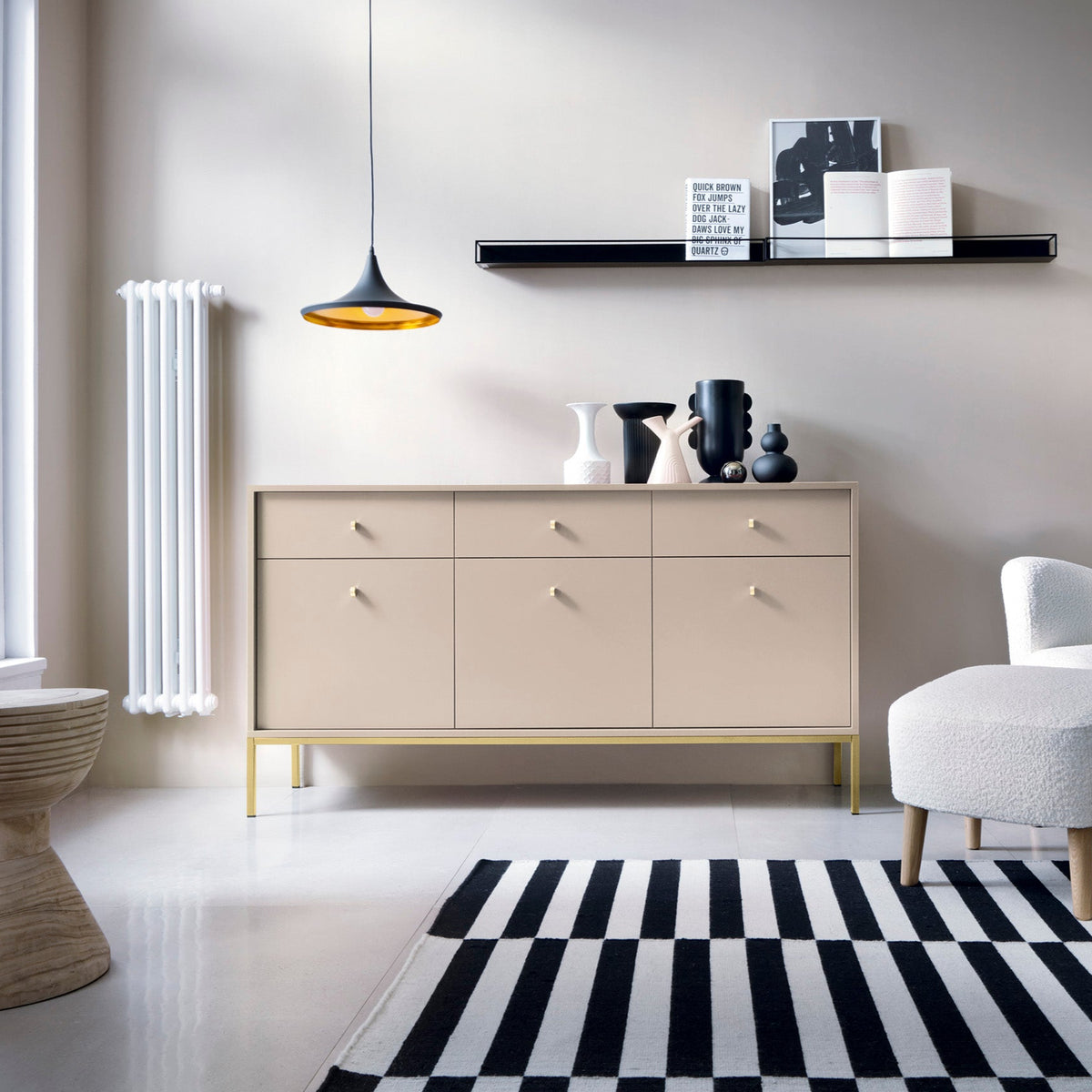 Kviat-kommode 154x84 i vintage-stil – i indretning