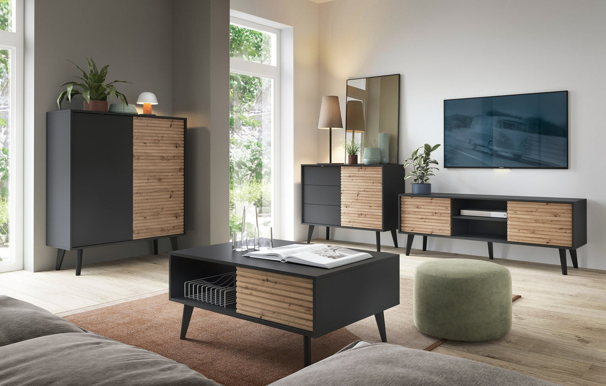Sofabordet Las 104x48 med skuffe i loftstil – i indretningen
