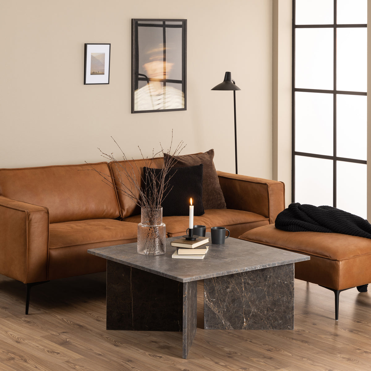 Plaris 90x42 sofabord til stuen i elegant stil – i indretningen