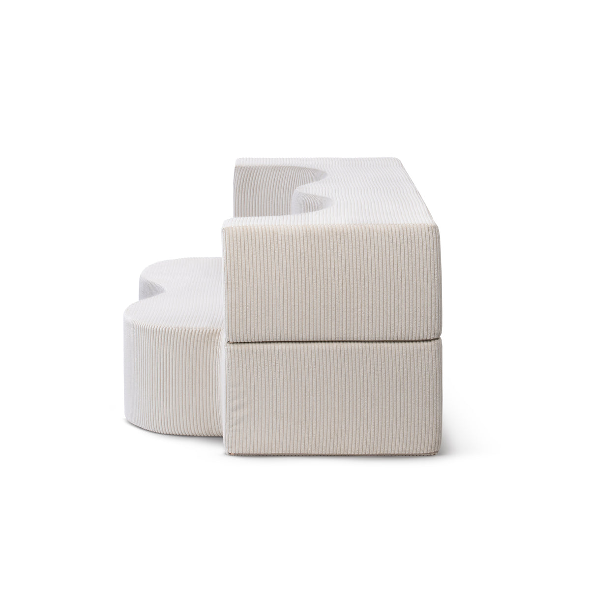 Kamelia-sofa i skum, fritstående, 200 cm, med sovemulighed i japandi-stil – set fra siden