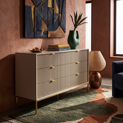 Kommode med skuffer, 154 x 91, i glamour-stil | Roza