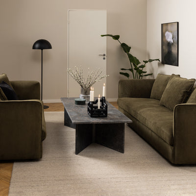 Plaris-sofabord 140x42 i elegant stil – i indretningen