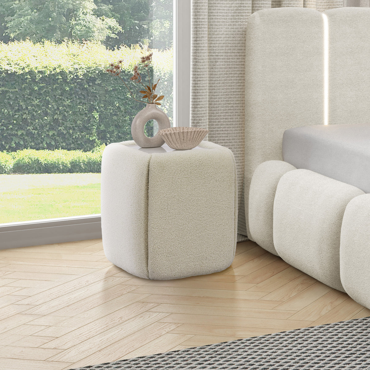 Neria-natbord 50x55 uden skuffer i minimalistisk stil – i indretningen