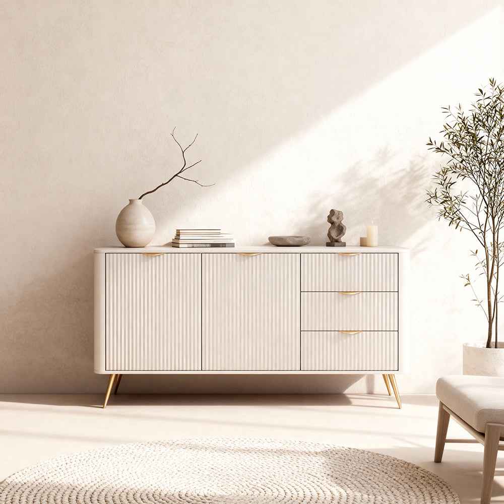 Laanti-kommode 163x81 med skuffer og låger i elegant stil – i indretningen