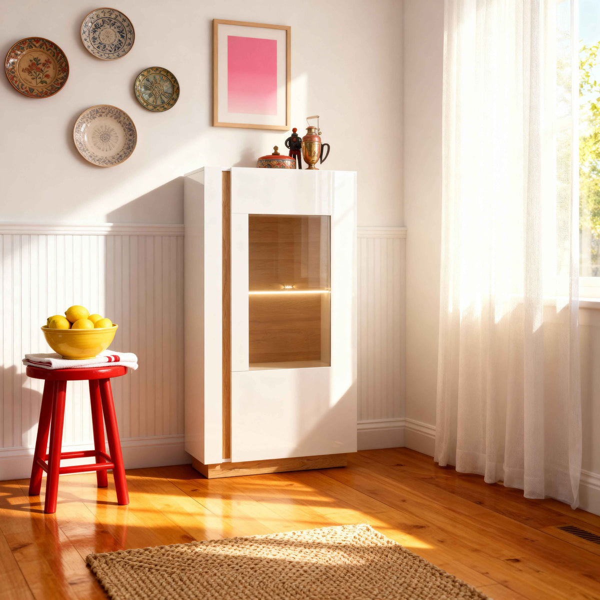 Armelia-vitrineskab til stuen, med glasfront, 72 x 154 cm, i moderne stil – i indretningen