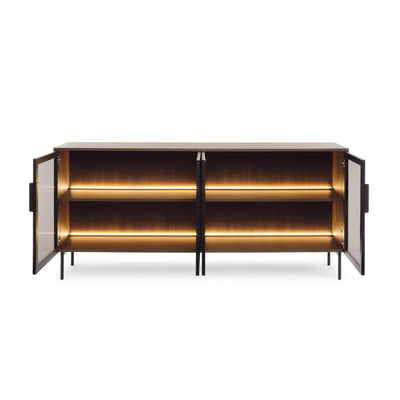 Lummer-kommode 181x83 med døre i elegant stil – set forfra