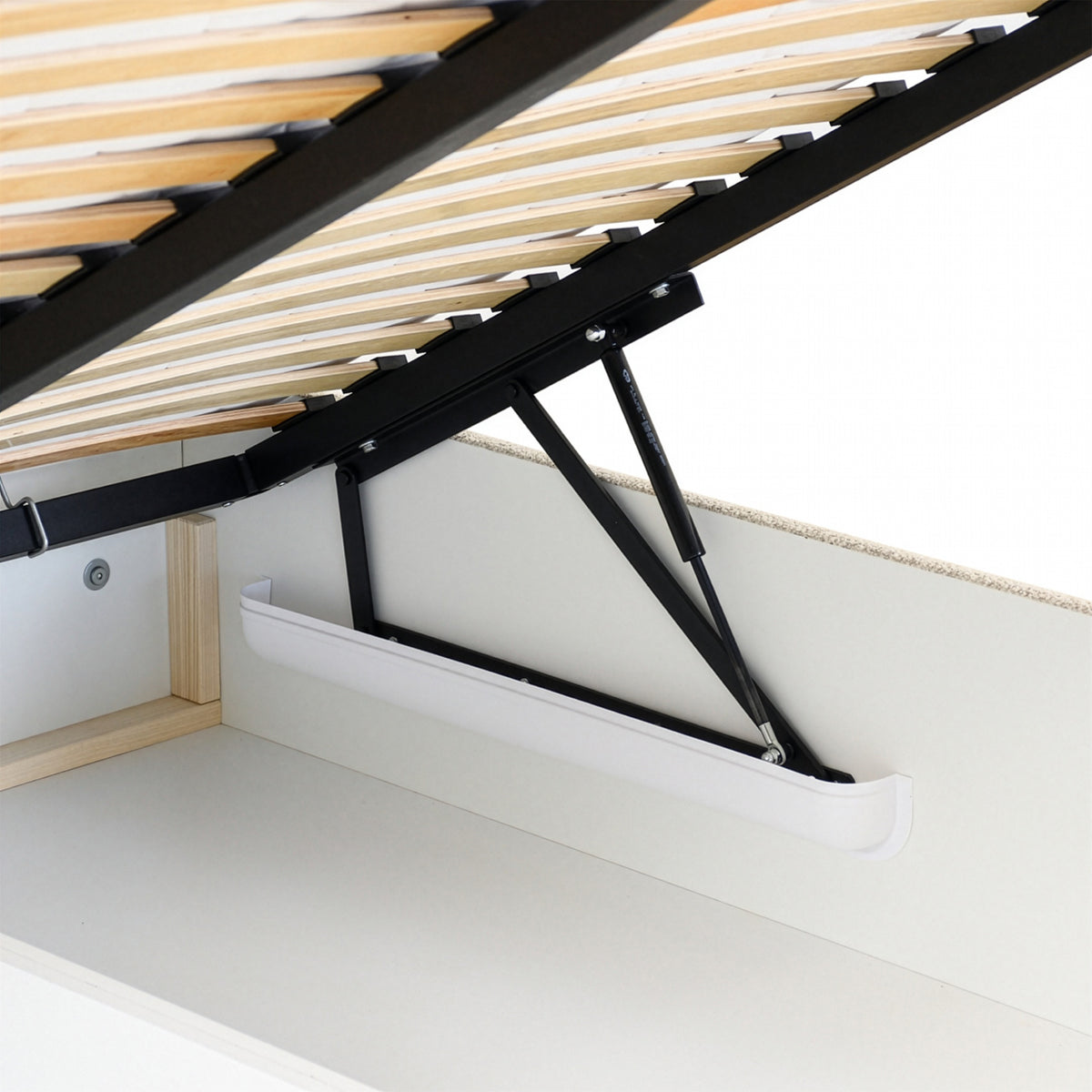 Glori-polstret seng 140/160/180 x 200 med opbevaringsrum i moderne stil – nærbillede af detaljer og tekstur