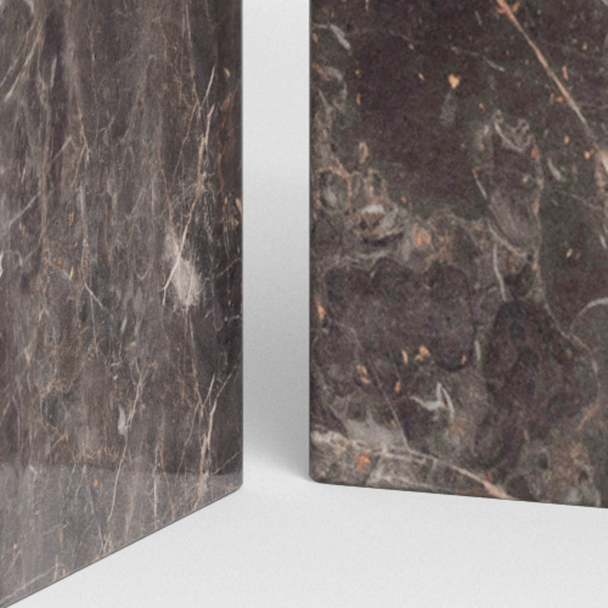 Plaris-sofabord 90x42 i elegant stil – nærbillede af detaljer og overflade